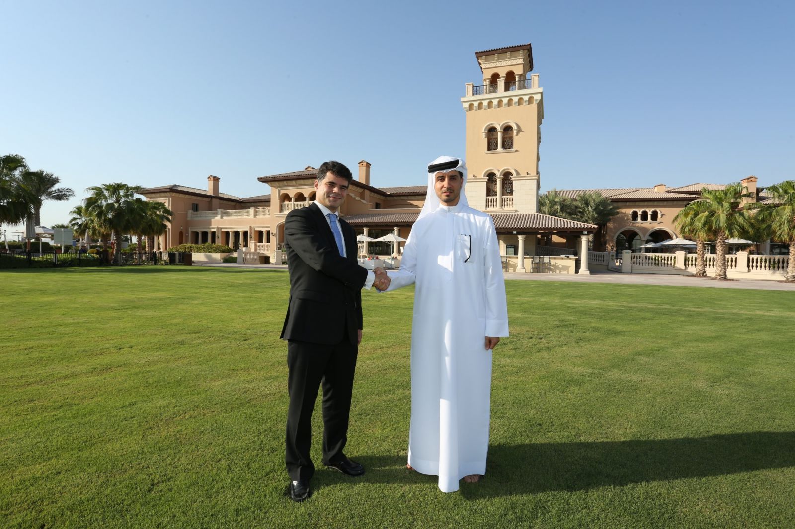 Emirates Islamic and Jumeirah Golf Estates enter into partnership for Alandalus